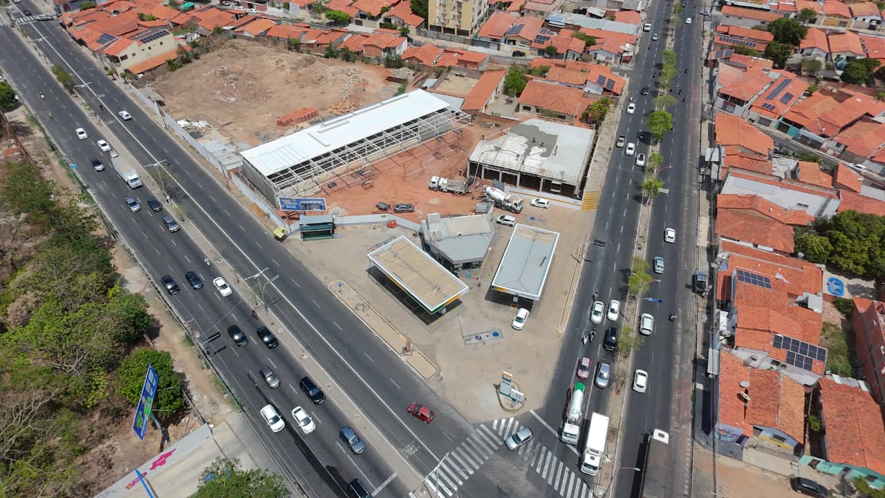 Obra Complexo Comercial Duque de Caxias executada pela Inovare Engenharia